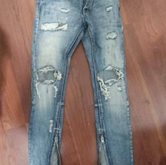 Black distress jean - Picture 6 of 9